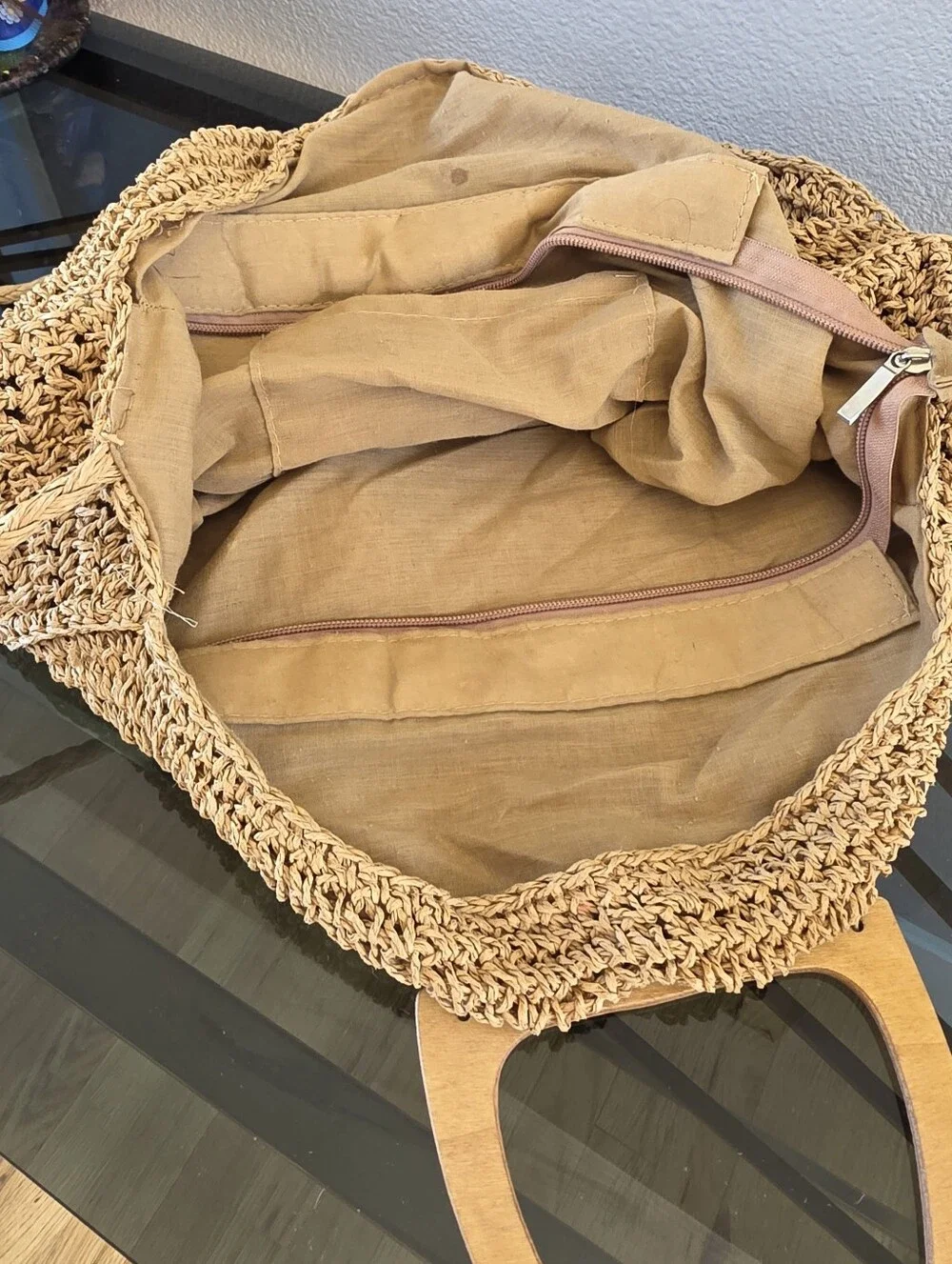 Woven Round Straw Tote Bag in Natural Brown